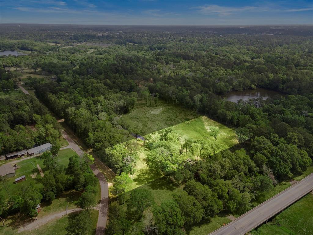 8375 Allen Drive, Conroe, Texas image 9