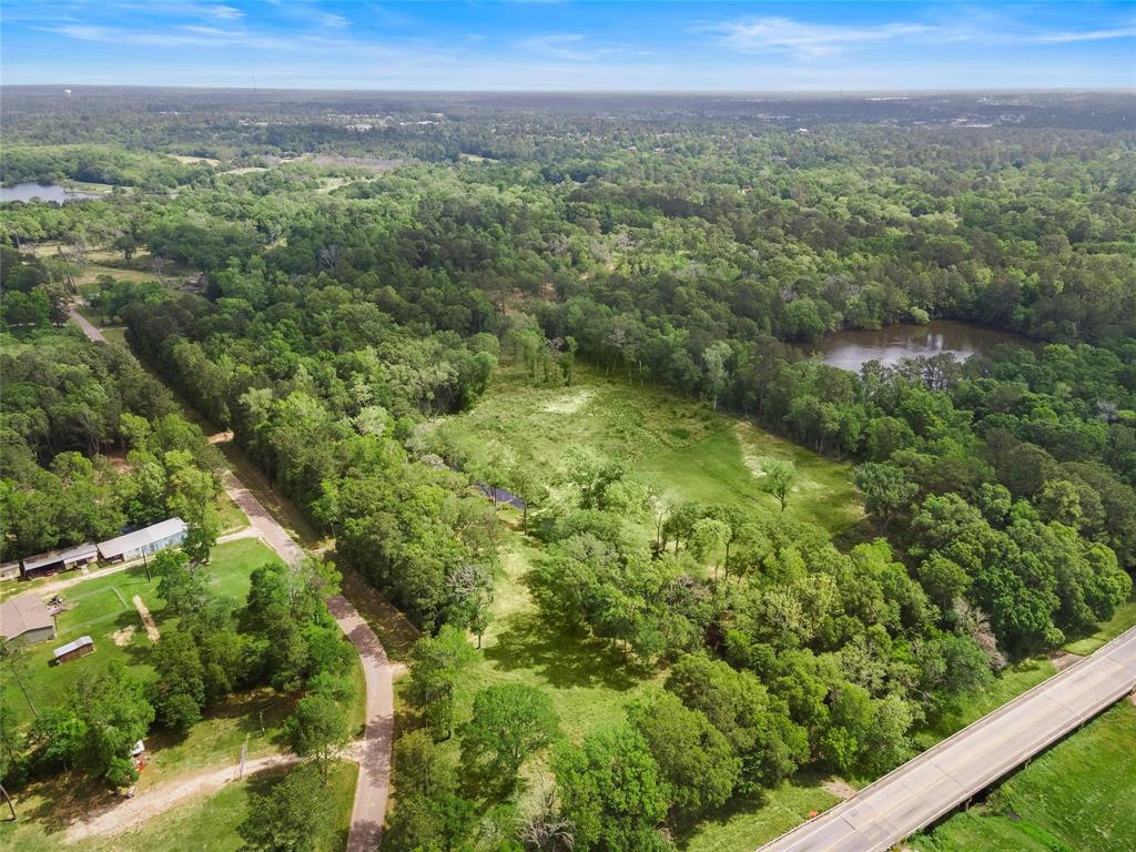8375 Allen Drive, Conroe, Texas image 18