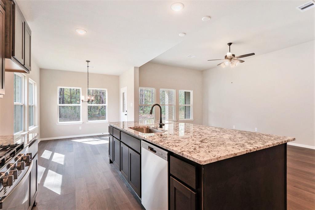 11654 Wilgers Way Way, Willis, Texas image 14
