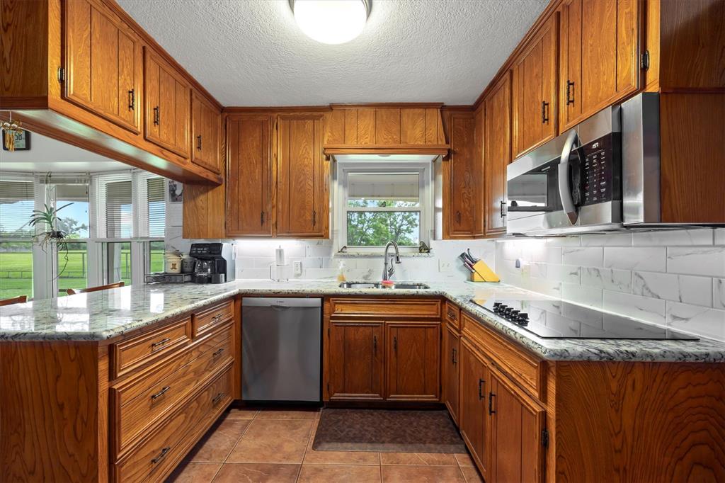 6825 Highland Road, Santa Fe, Texas image 22
