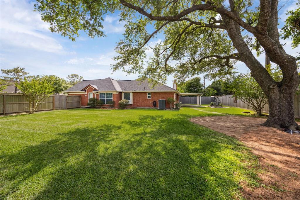 10937 Graywood Court, La Porte, Texas image 24