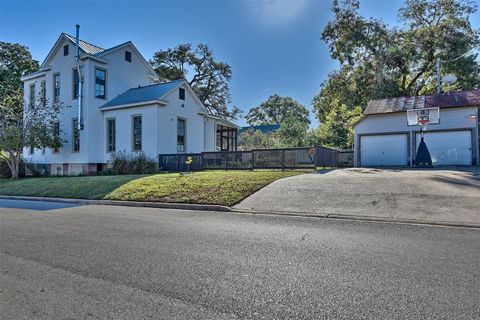 A home in Brenham