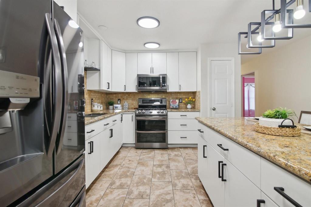 21894 Pinewilde Court, Porter, Texas image 12