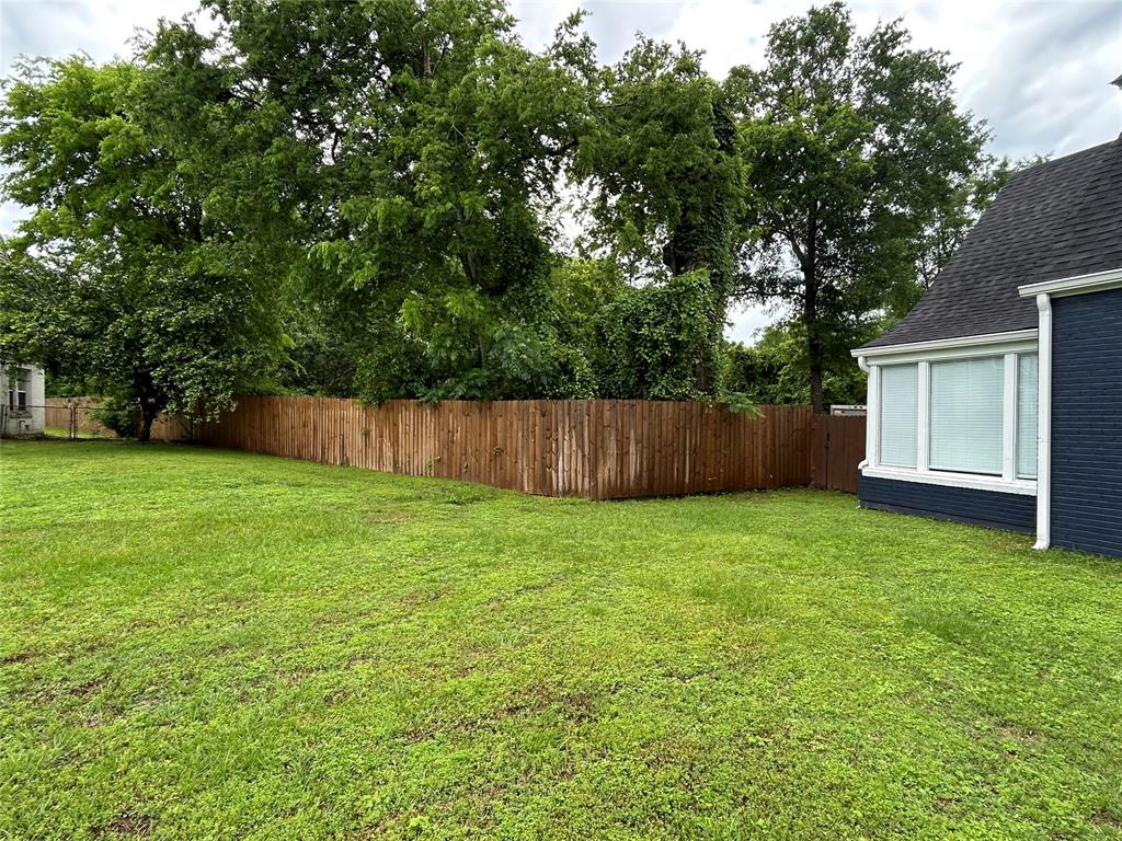 100 S 12th Street, Crockett, Texas image 18