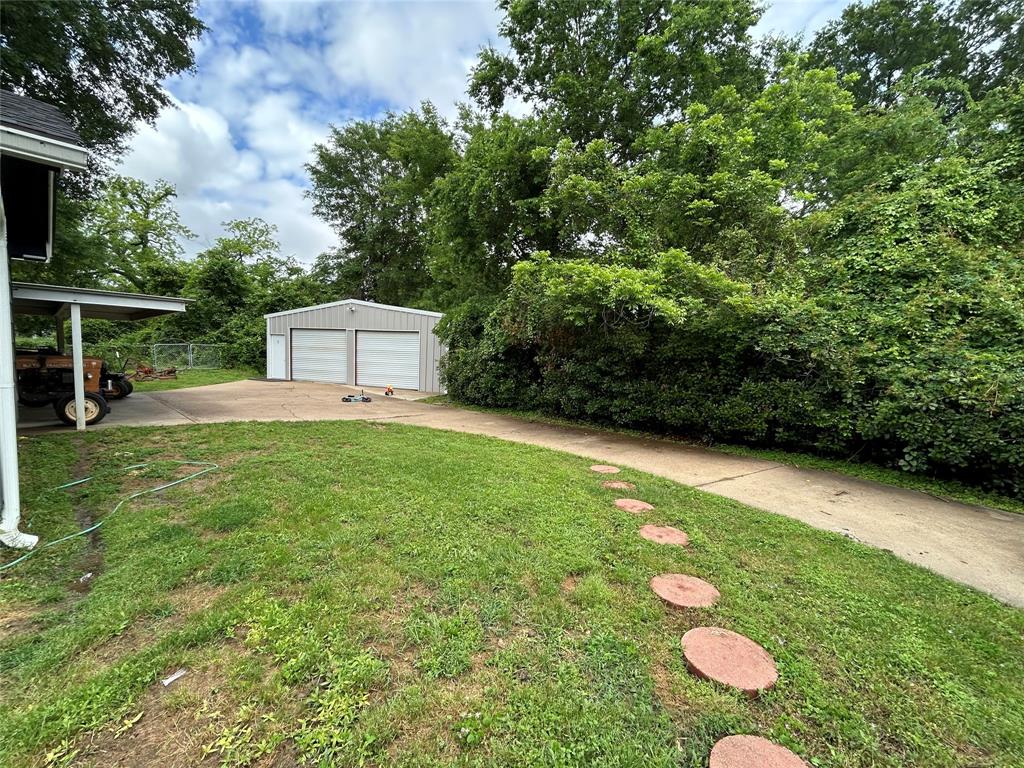 100 S 12th Street, Crockett, Texas image 7