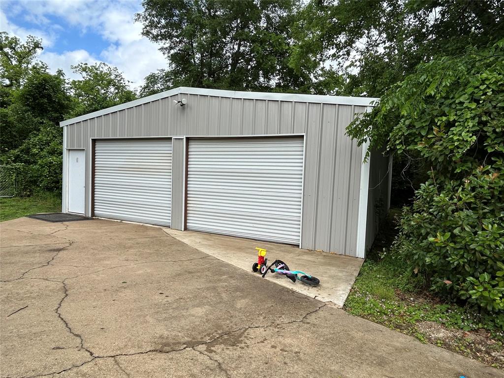 100 S 12th Street, Crockett, Texas image 6