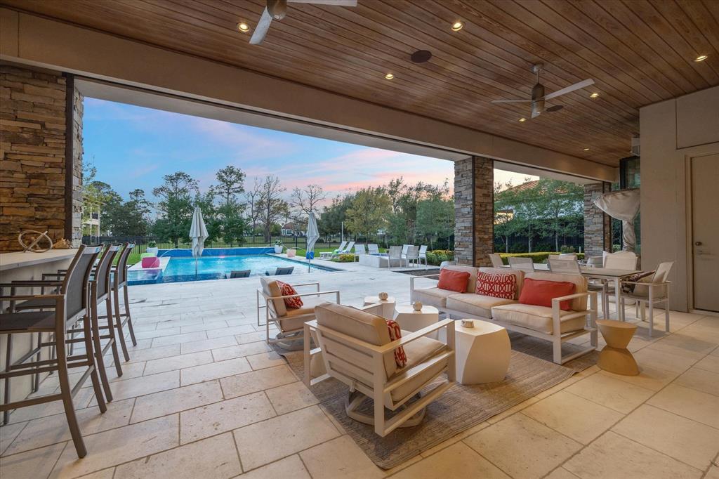 11619 Bistro Lane