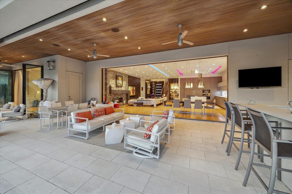 11619 Bistro Lane
