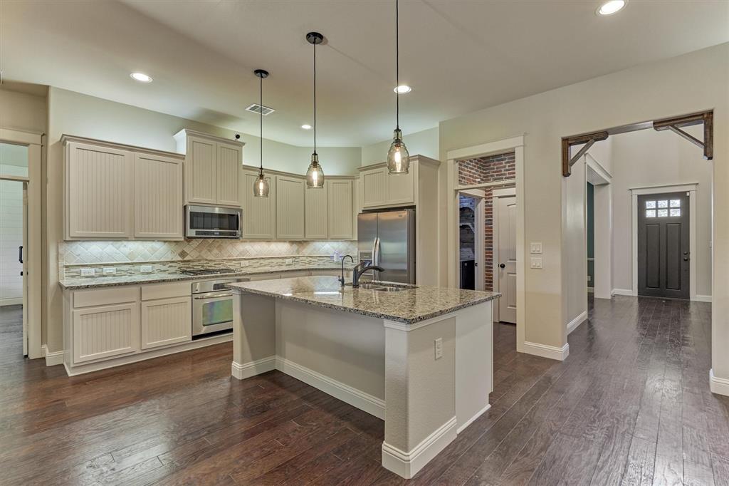 119 Cherry Oak Lane, Montgomery, Texas image 6