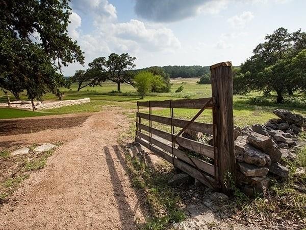 Bordeaux Lane, Canyon Lake, Texas image 11