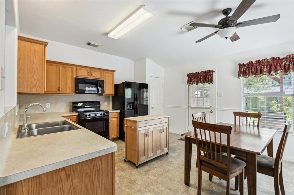 19119 Mossy Hedge Lane, Katy, Texas image 10
