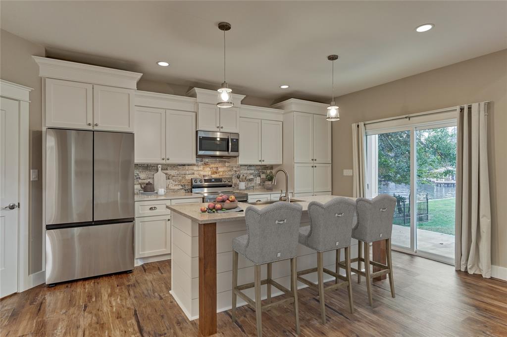 12424 Lake Vista Drive, Willis, Texas image 16