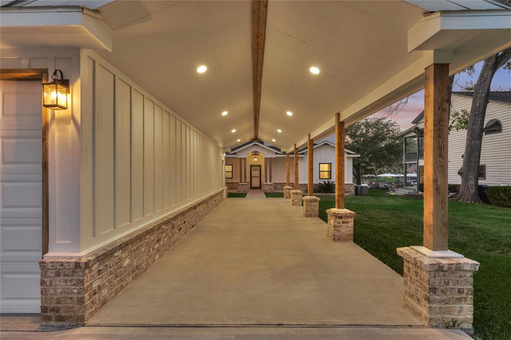 12424 Lake Vista Drive, Willis, Texas image 8