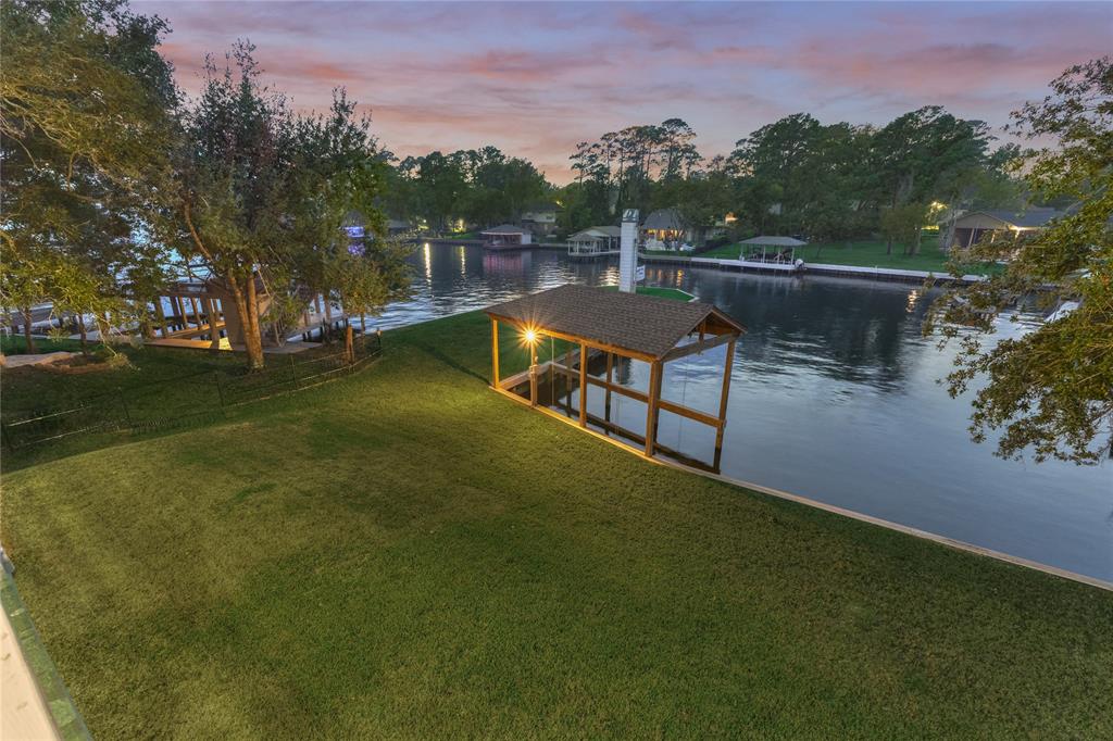 12424 Lake Vista Drive