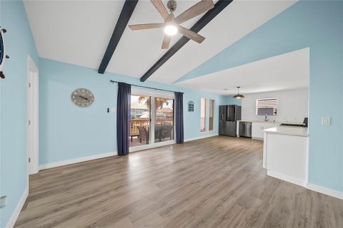1006 Redfish Street Bayou Vista TX 77563