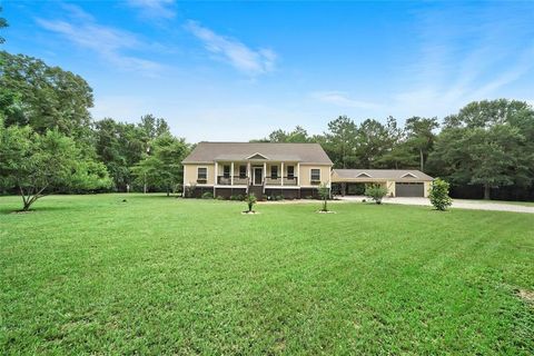 Single Family Residence in Hockley TX 23530 Cardinal Drive.jpg