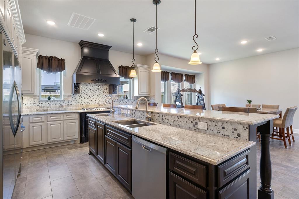 11115 Elm Creek Falls Court, Cypress, Texas image 12