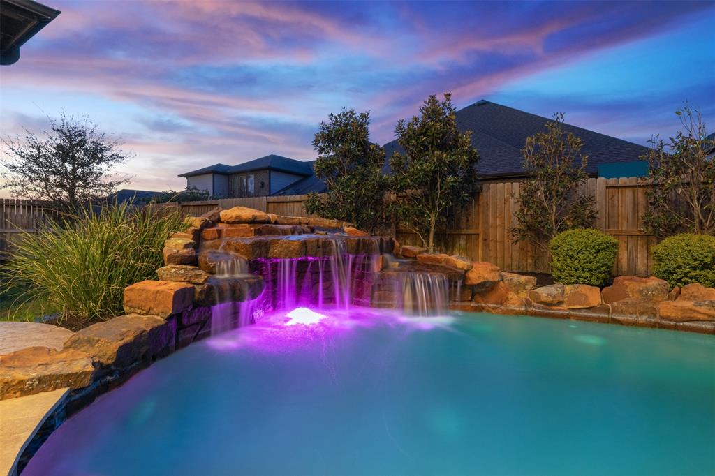 11115 Elm Creek Falls Court, Cypress, Texas image 44