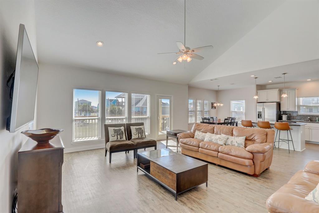 4114 Defender Lane, Galveston, Texas image 6