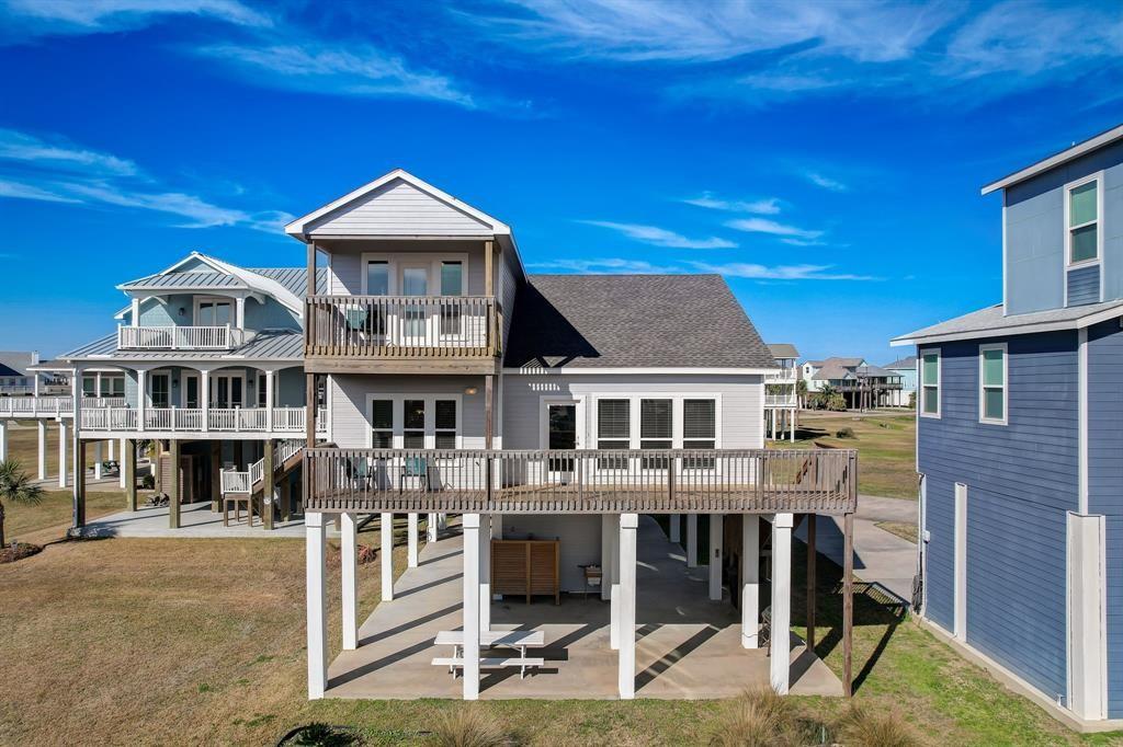 4114 Defender Lane, Galveston, Texas image 1
