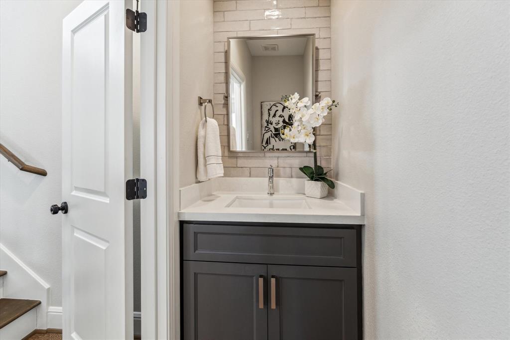 1204 W 16th Street #A, Houston, Texas image 27