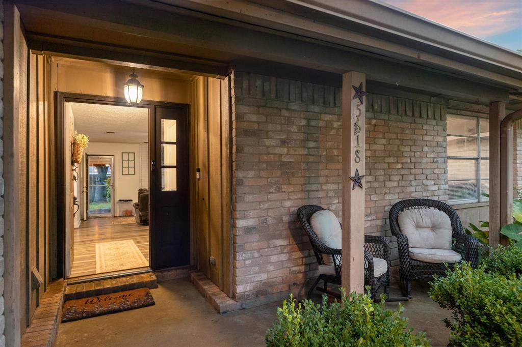 5618 Village Way Drive