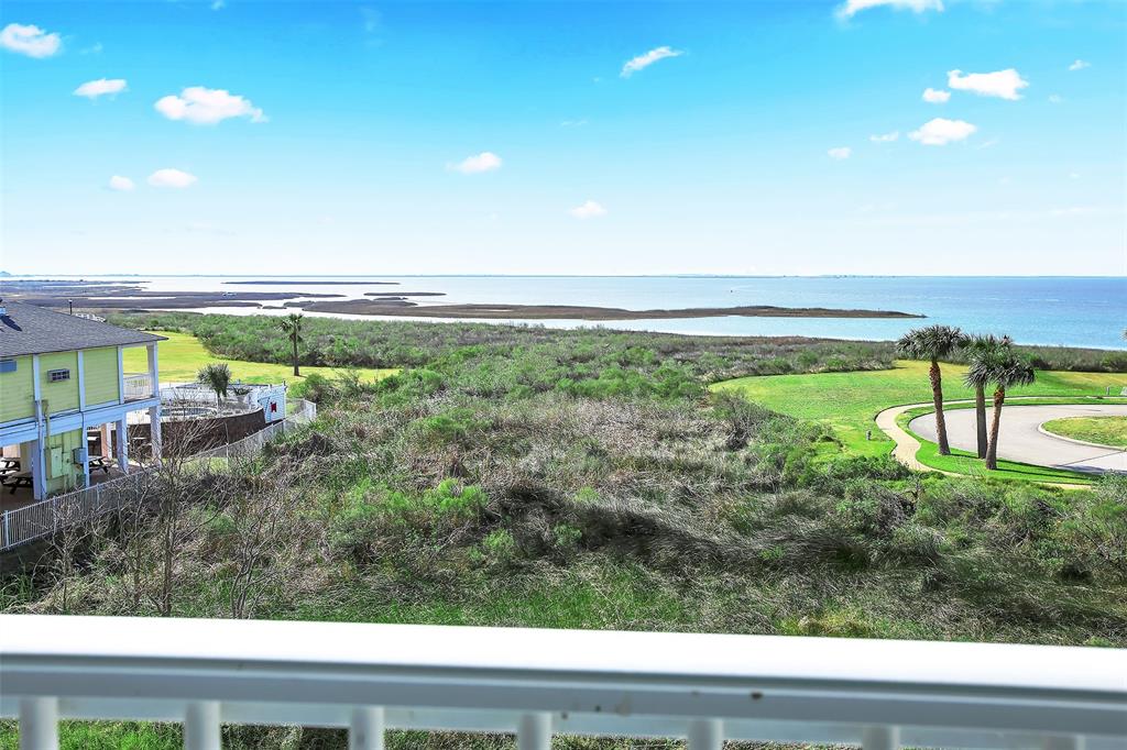 26934 Bay Water Drive #202, Galveston, Texas image 2