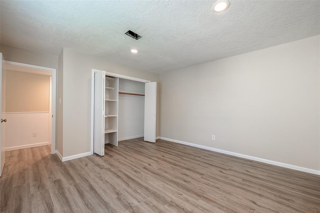20313 Sunny Shores Drive #A, Humble, Texas image 33