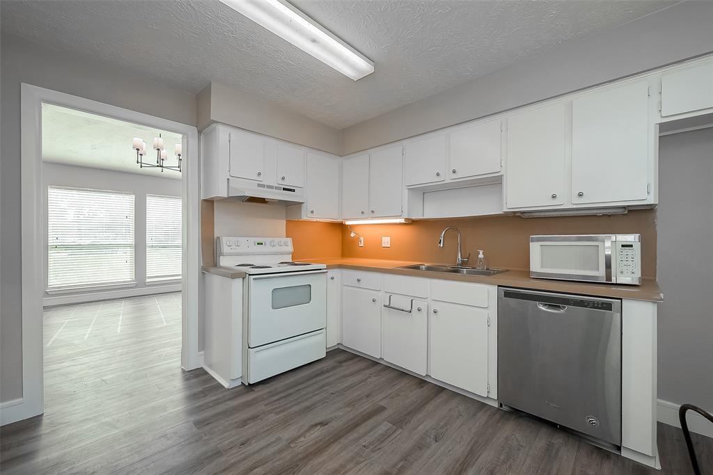 20313 Sunny Shores Drive #A, Humble, Texas image 17