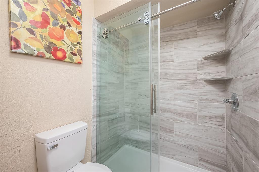 20313 Sunny Shores Drive #A, Humble, Texas image 22