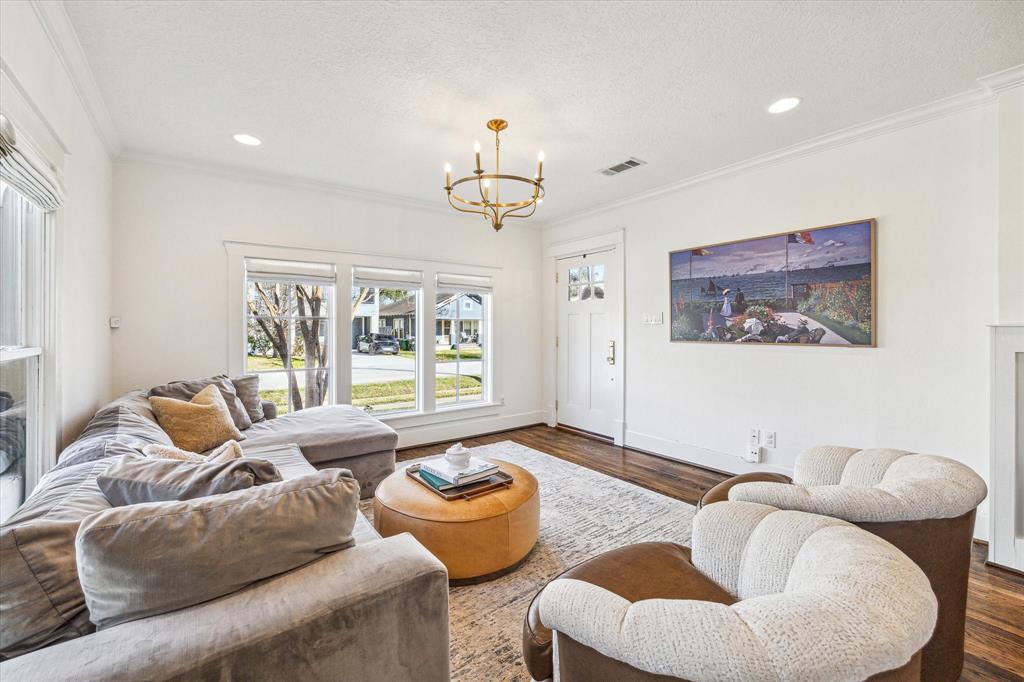 2229 Singleton Street, Houston, Texas image 6