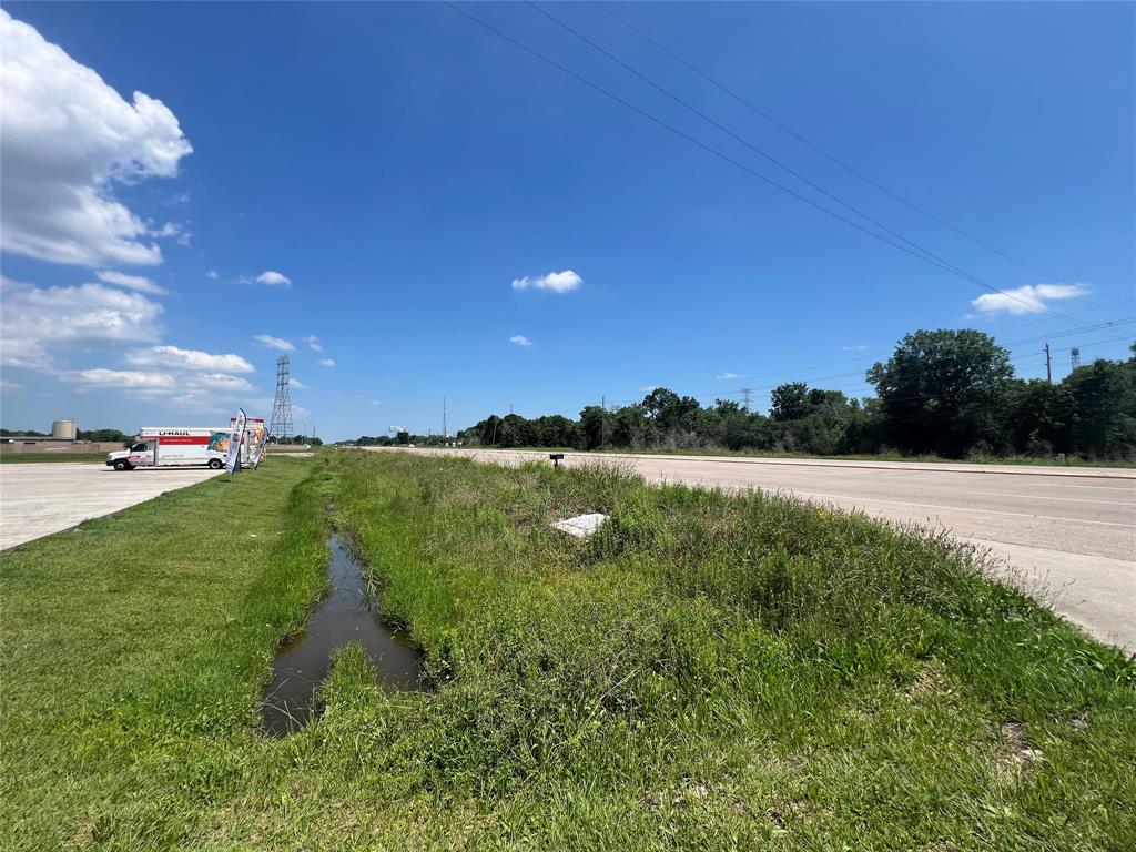 Highway 6 Boulevard, Rosharon, Texas image 6