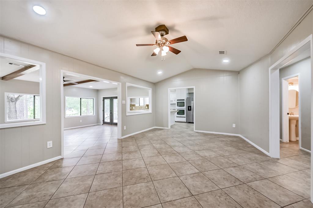 29090 W Lake Drive, Hempstead, Texas image 6