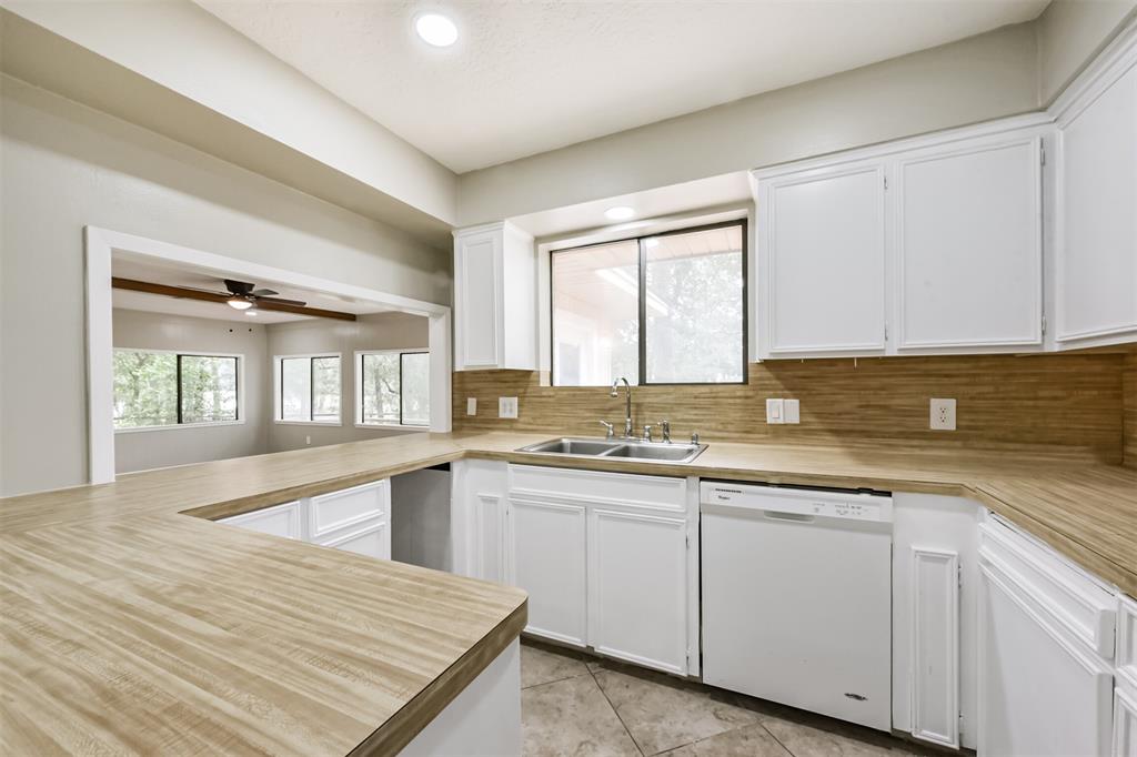 29090 W Lake Drive, Hempstead, Texas image 24