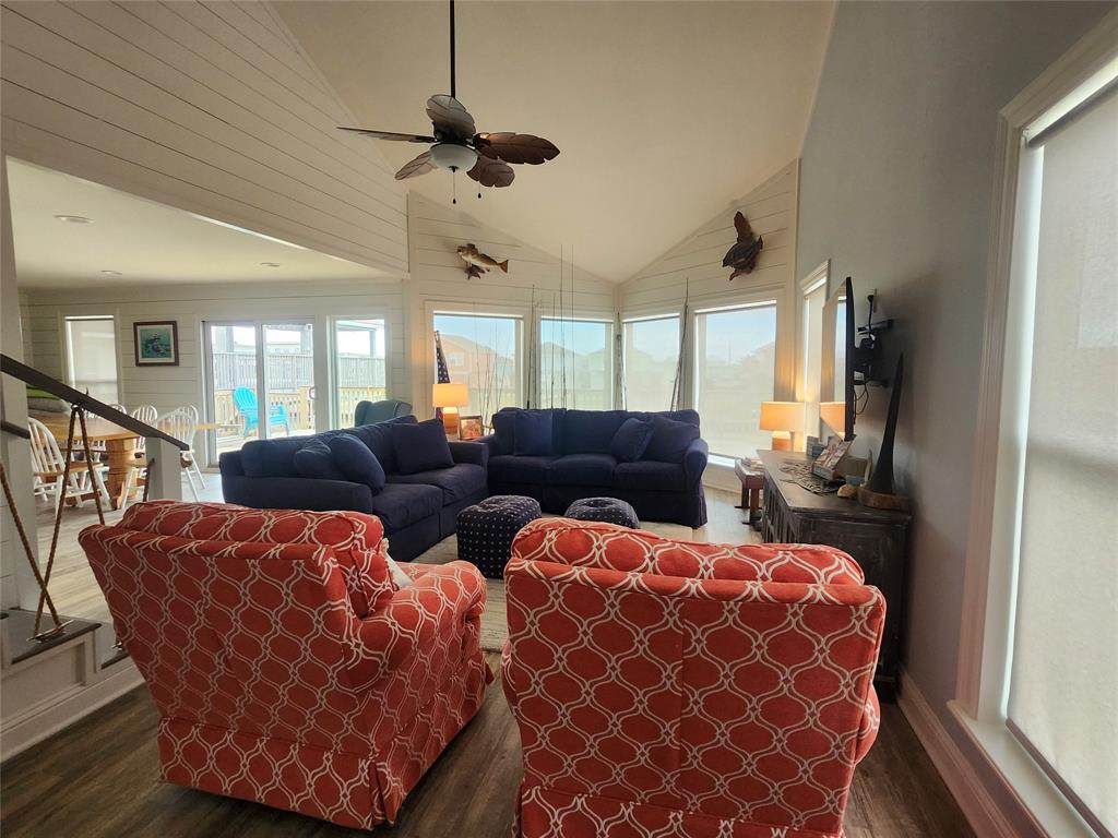 327 Swordfish Lane, Surfside Beach, Texas image 17