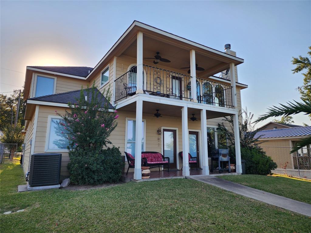 231 Key Largo Loop, Point Blank, Texas image 2