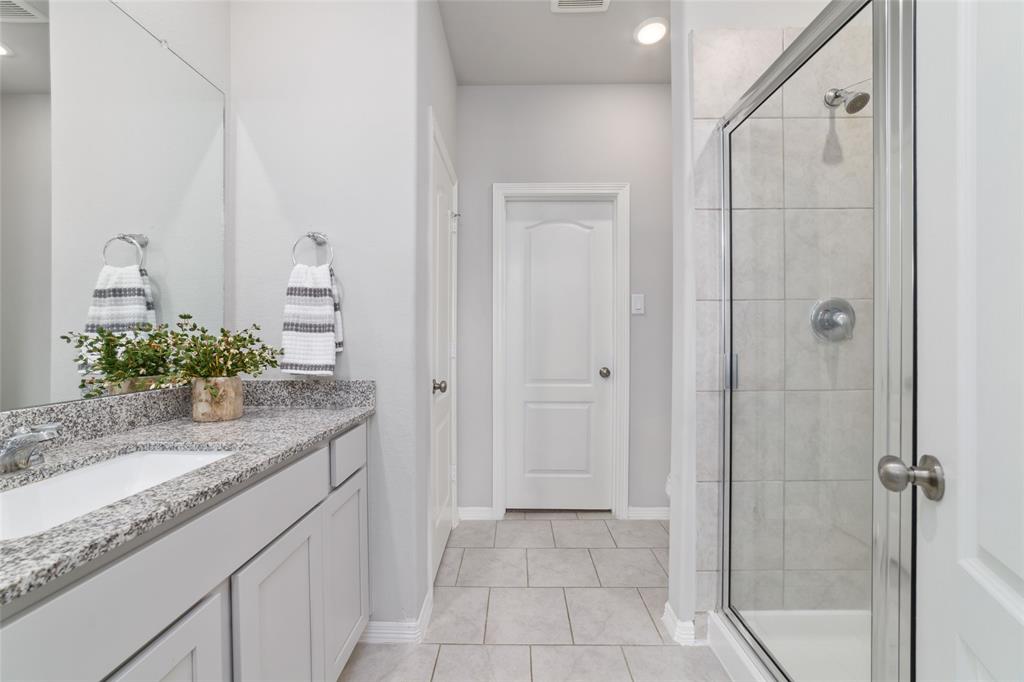 25807 Boxwood Hedge Lane, Tomball, Texas image 16