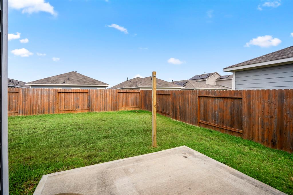 25807 Boxwood Hedge Lane, Tomball, Texas image 26