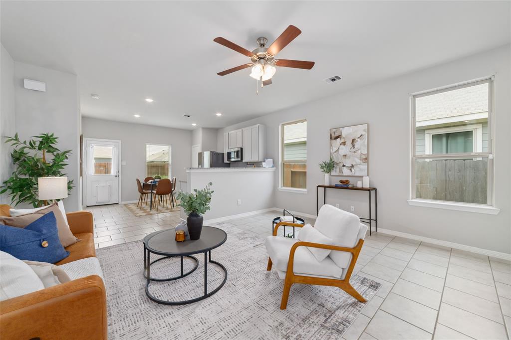 25807 Boxwood Hedge Lane, Tomball, Texas image 8