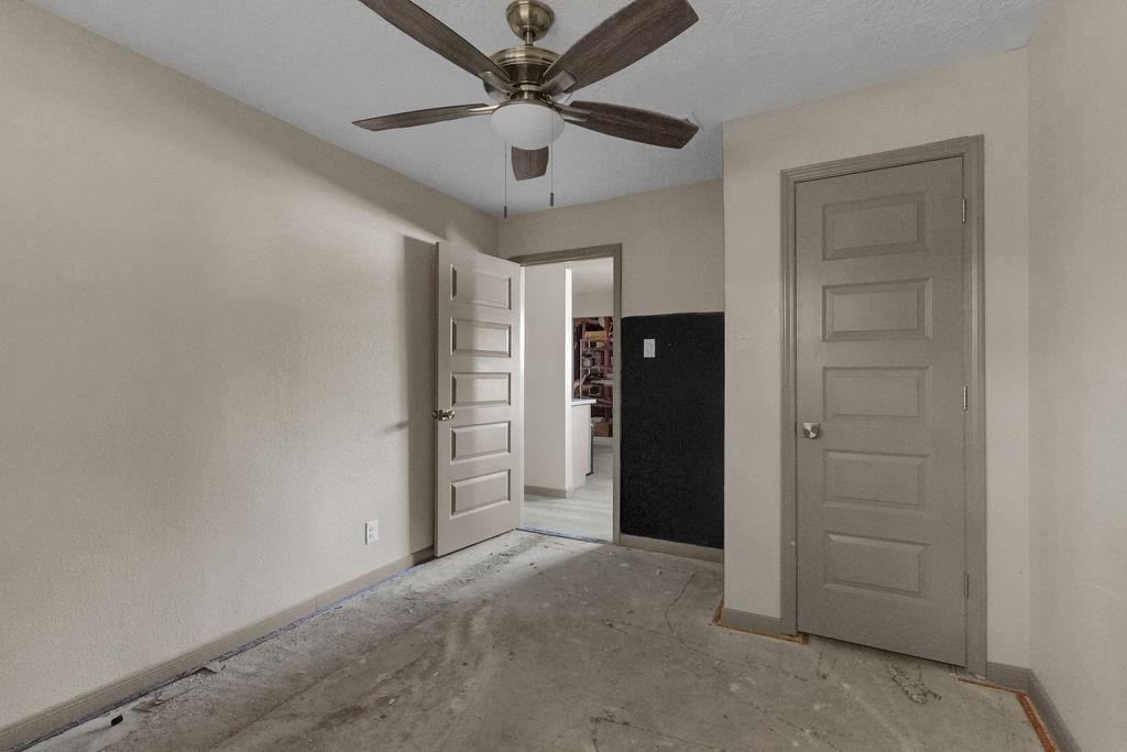 1611 Drexel Drive, Katy, Texas image 11