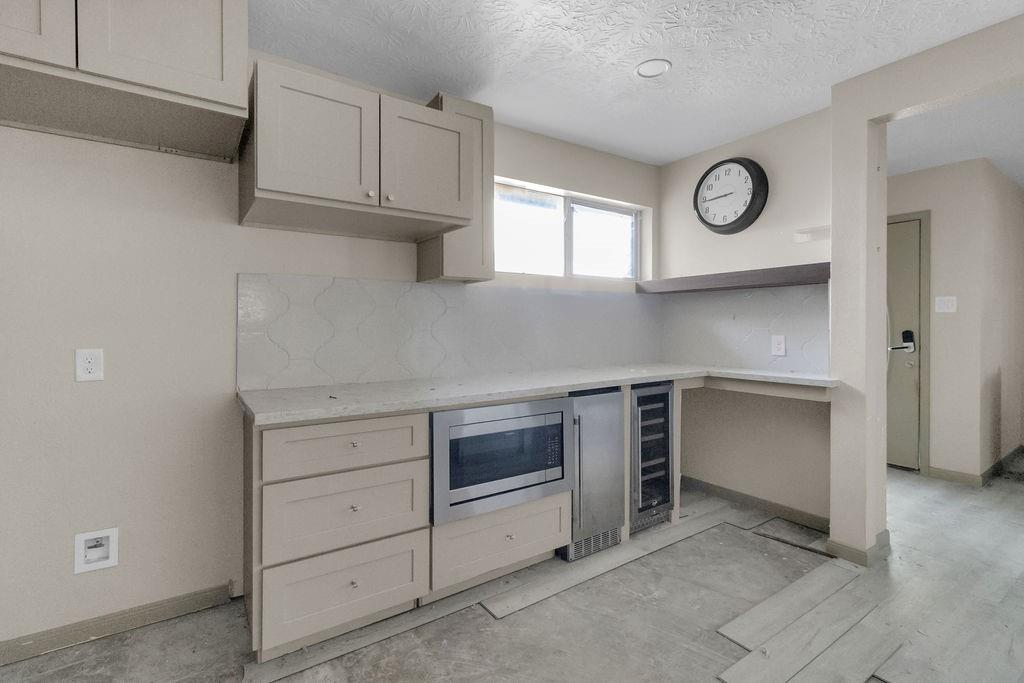 1611 Drexel Drive, Katy, Texas image 7