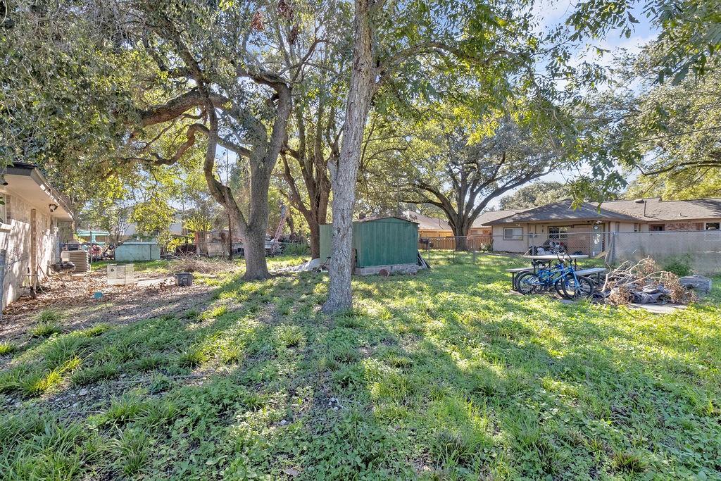 1611 Drexel Drive, Katy, Texas image 34