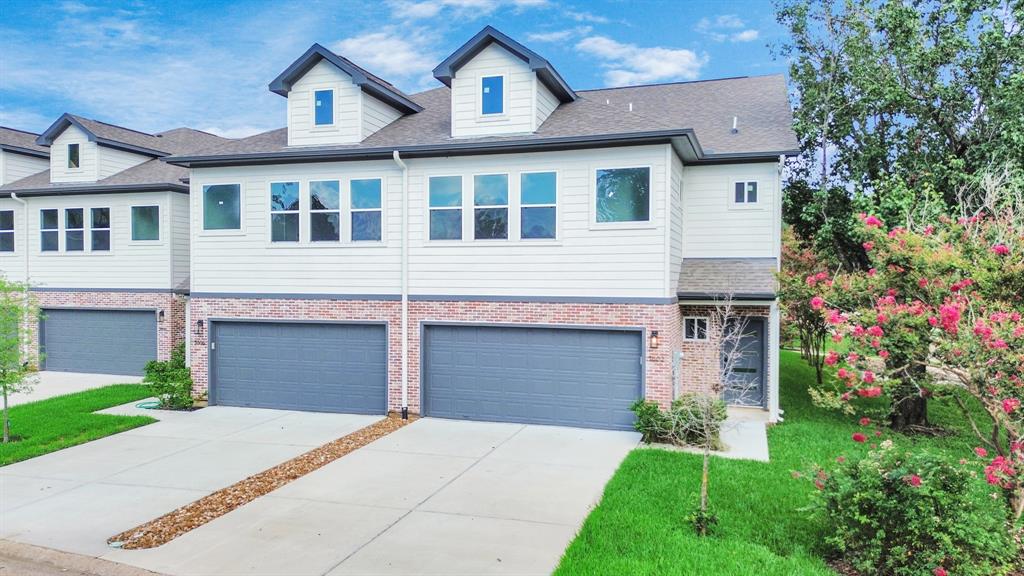 3802 Lakewood Drive