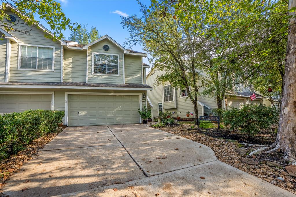 55 N Walden Elms Circle, The Woodlands, Texas image 2