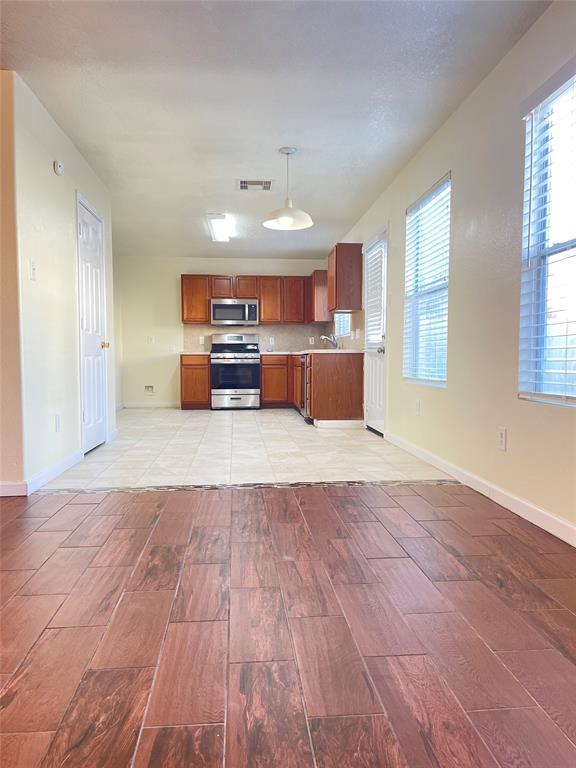 19506 Providence Shore Way, Cypress, Texas image 6