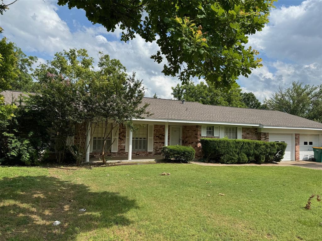 170 Guy Street, La Grange, Texas image 1