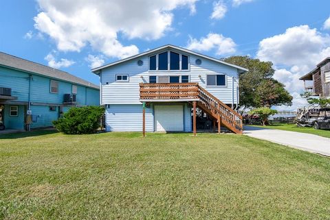 610 W Bayshore Drive Palacios TX 77465