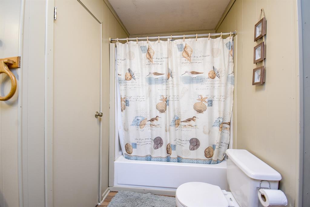 610 W Bayshore Drive, Palacios, Texas image 21