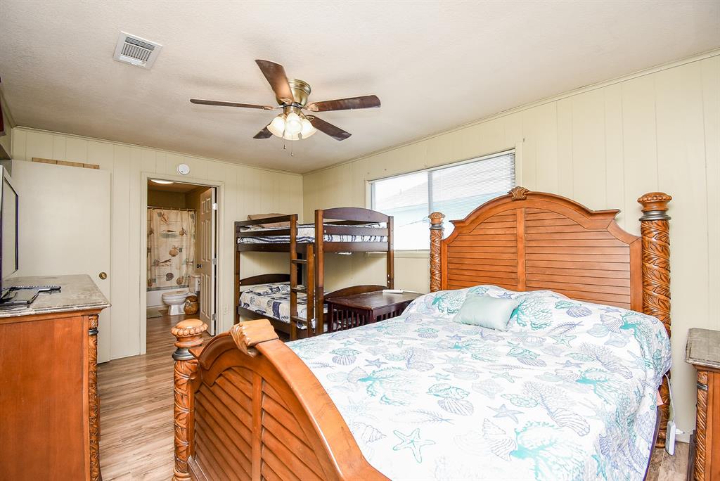 610 W Bayshore Drive, Palacios, Texas image 18