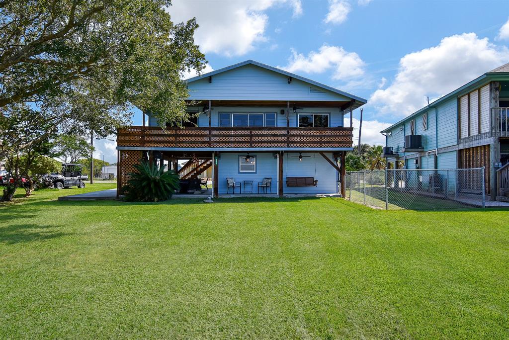 610 W Bayshore Drive, Palacios, Texas image 3